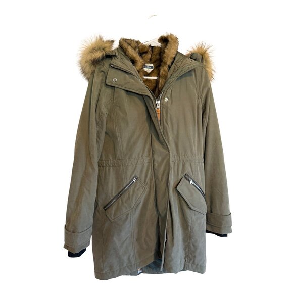 Abercrombie & Fitch Olive Green Ultra 3-In-1 Multi-Wear Parka - Picture 10 of 11